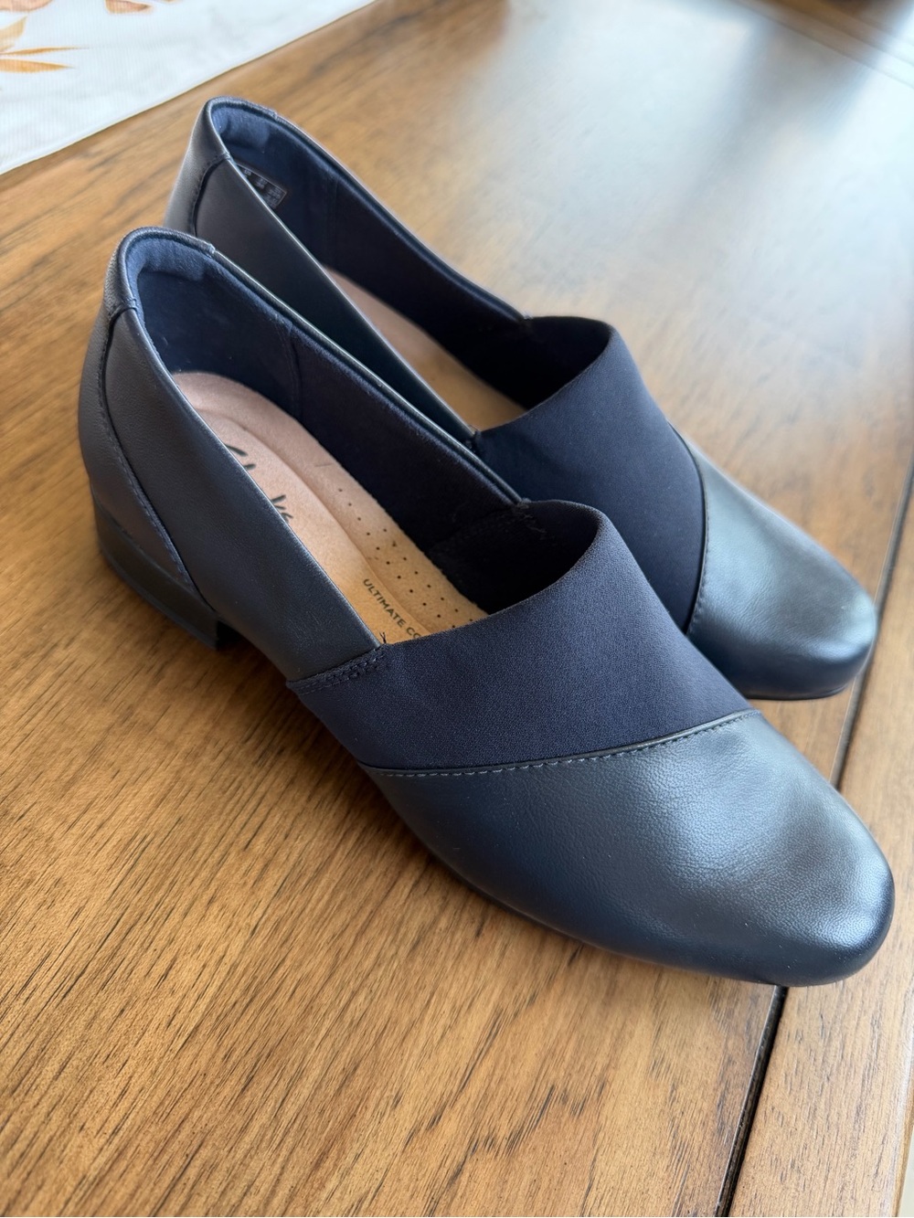 Clark's Navy Women’s Low Heel Slip-On Pumps